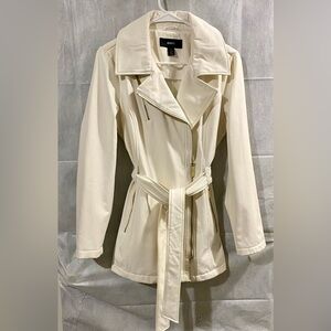 Cream Jacket with collar and tie & gold hardware in Small